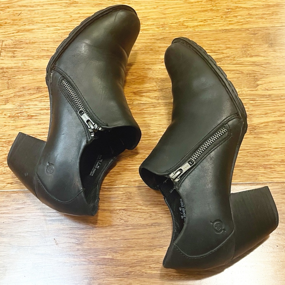 Born Black Leather Ankle Booties – Side Zip – Stacked Heel – Women’s Size 10 - Picture 8 of 15